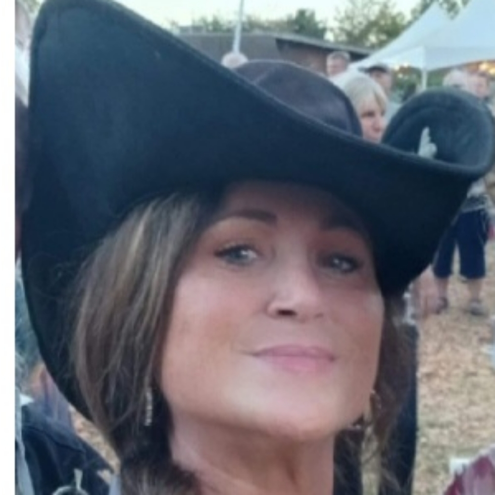 Meet your Posher, Michele